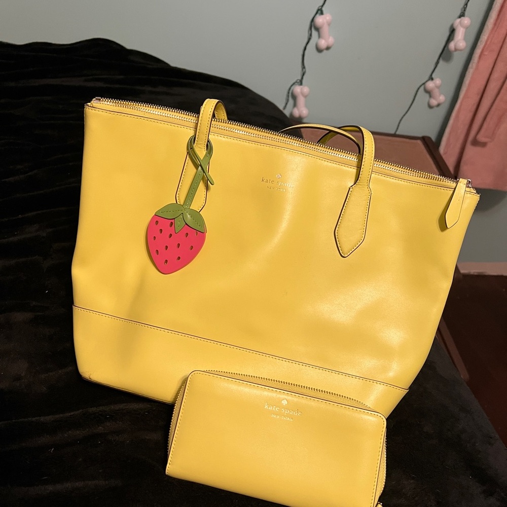 Kate Spade yellow tote bag with matching wallet